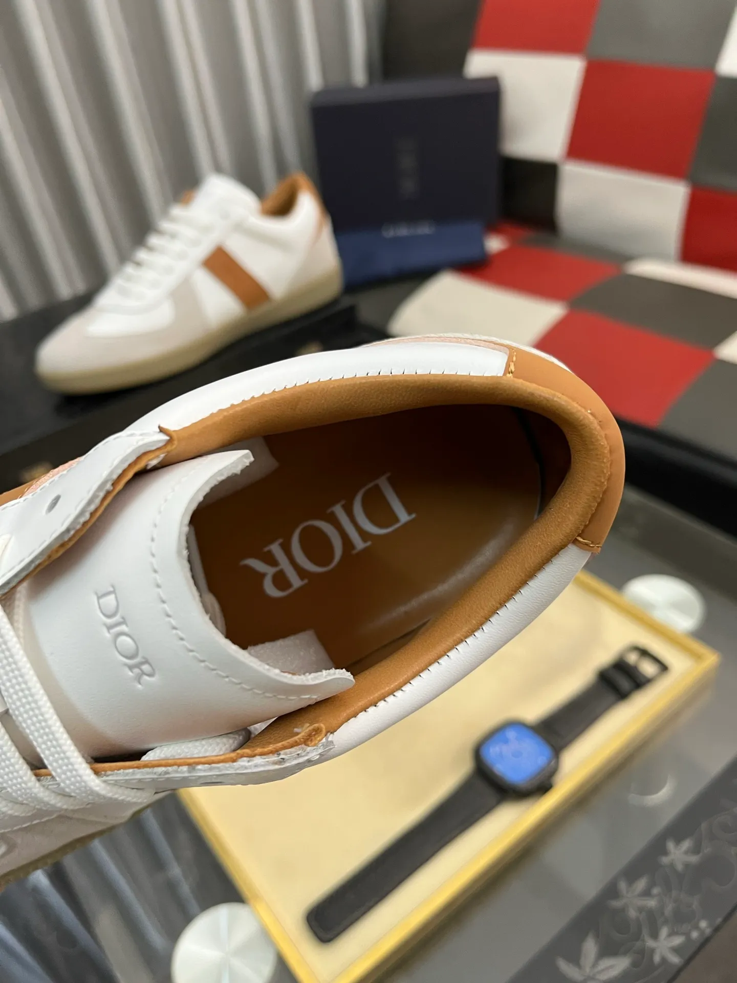 Men's shoes💰380⌚️⌚️[Dior] Dior's new men's genuine leather casual shoes, the highest version on the market, any comparison is welcome🆚! The original leather has excellent texture and is super high-end! Fetal sheep net lining imported from Italy, removable pad! Luxurious materials and fine workmanship, highly recommended! Code number: 38-44